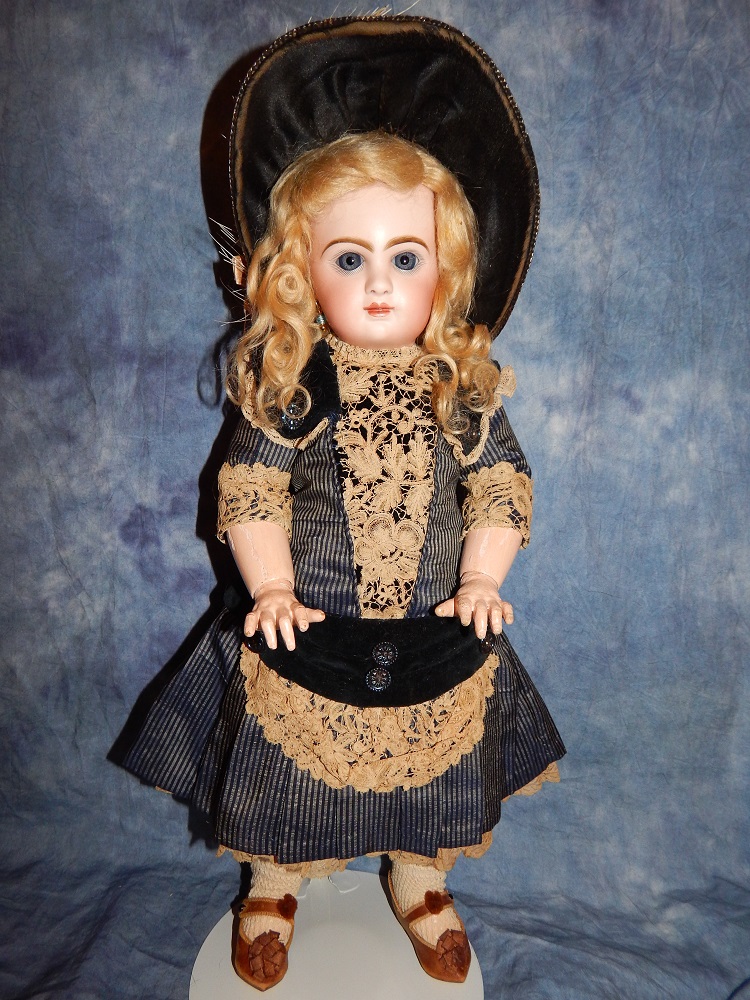 grandmas-attic-dolls-page-1